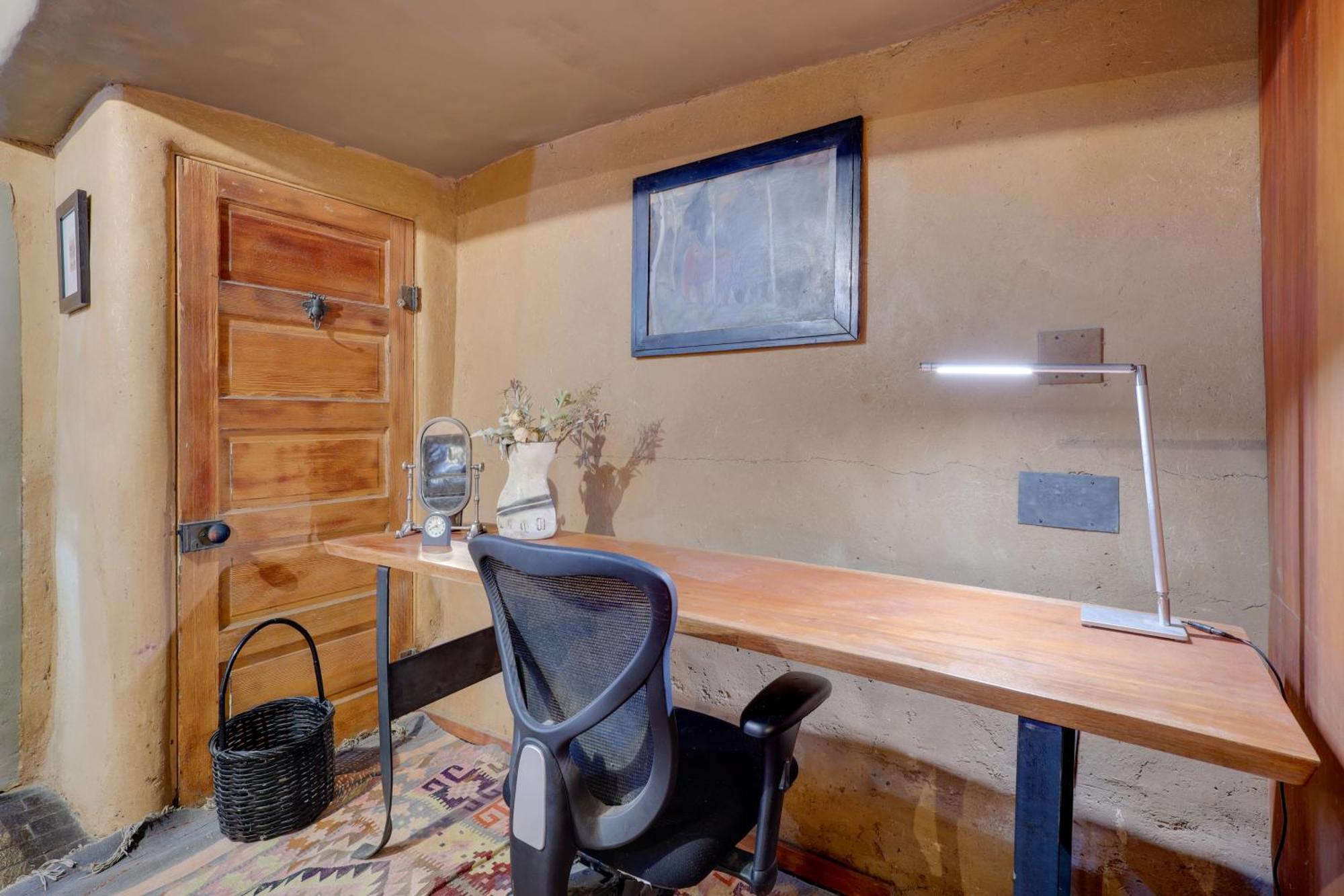 Adobe Studio 2 Blocks To Downtown Santa Fe Plaza! Bagian luar foto