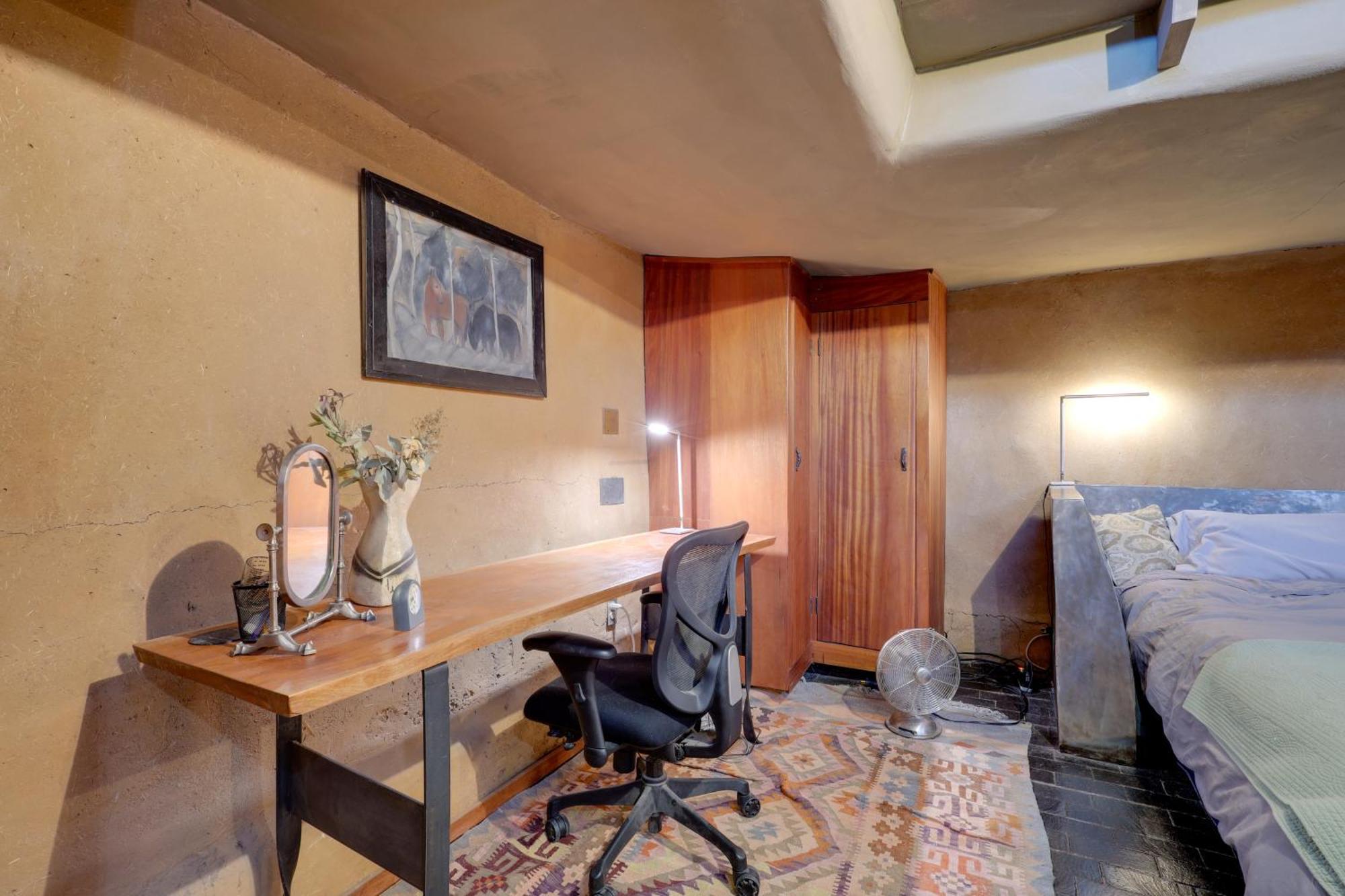 Adobe Studio 2 Blocks To Downtown Santa Fe Plaza! Bagian luar foto